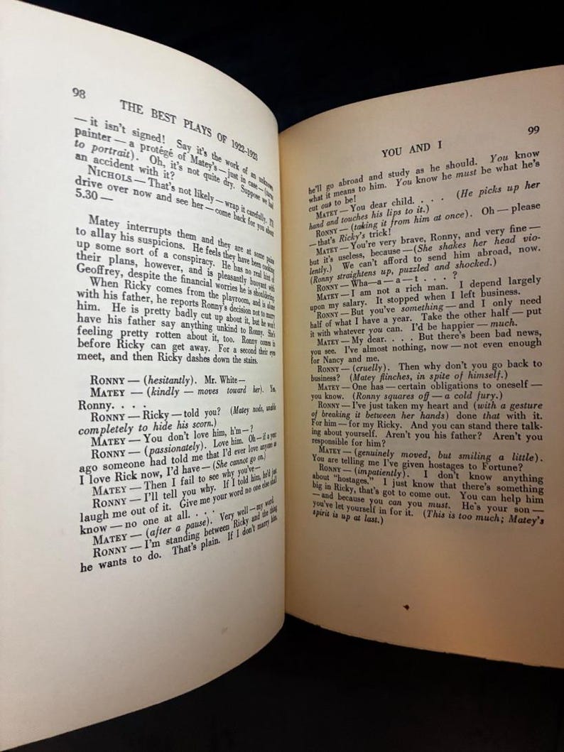 De bästa pjäserna från 1922-23 och årsboken för dramat i Amerika av Burns Mantle (redaktör) bild 9