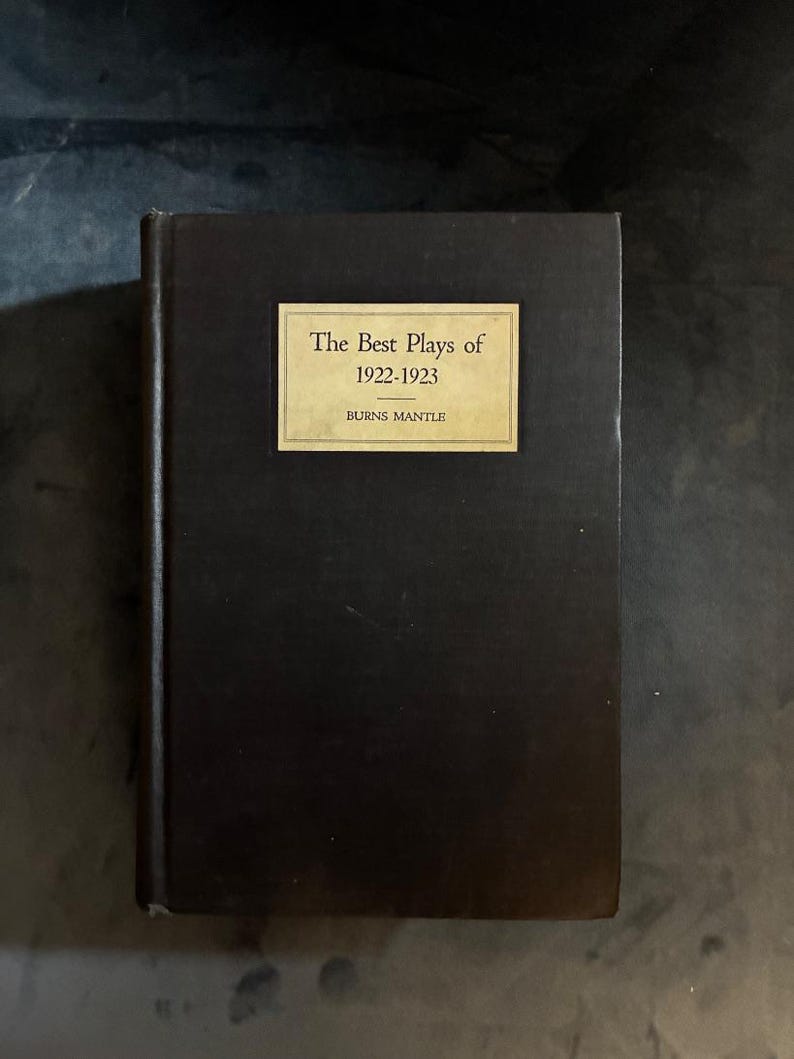 De bästa pjäserna från 1922-23 och årsboken för dramat i Amerika av Burns Mantle (redaktör) bild 1