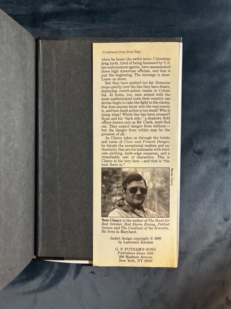 Clear and Present Danger by Tom Clancy 1989 First Edition First Printing Fine/Near Fine image 5