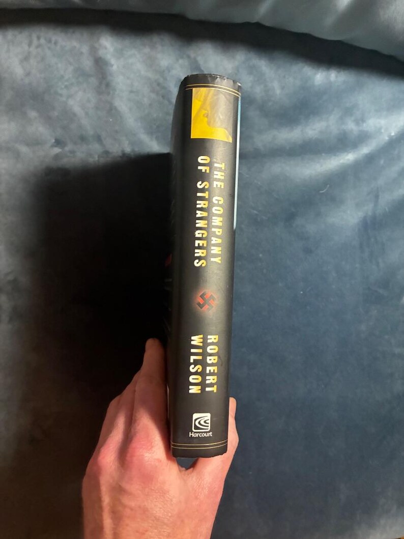 The Company of Strangers by Robert Wilson 2001 First Edition First Printing Fine/VG+ image 8
