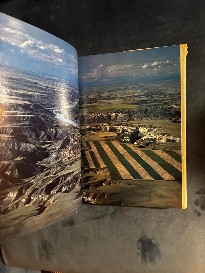 Het verkennen van de valleien van Amerika: van de Shenandoah tot de Rio Grande, door de National Geographic Society, 1984, eerste editie. In bijna perfecte/zeer goede staat. afbeelding 5
