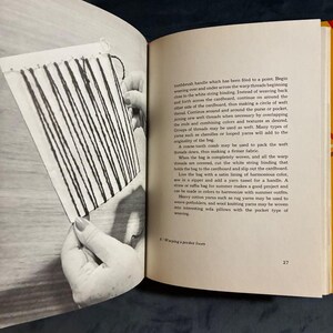 Weaving on Cardboard: Simple Looms to Make and Use (1972 First Edition) image 7