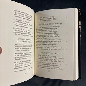 Poésie de Robert Frost, 1969, Première édition, Premier tirage, État proche du neuf/Très bon image 5