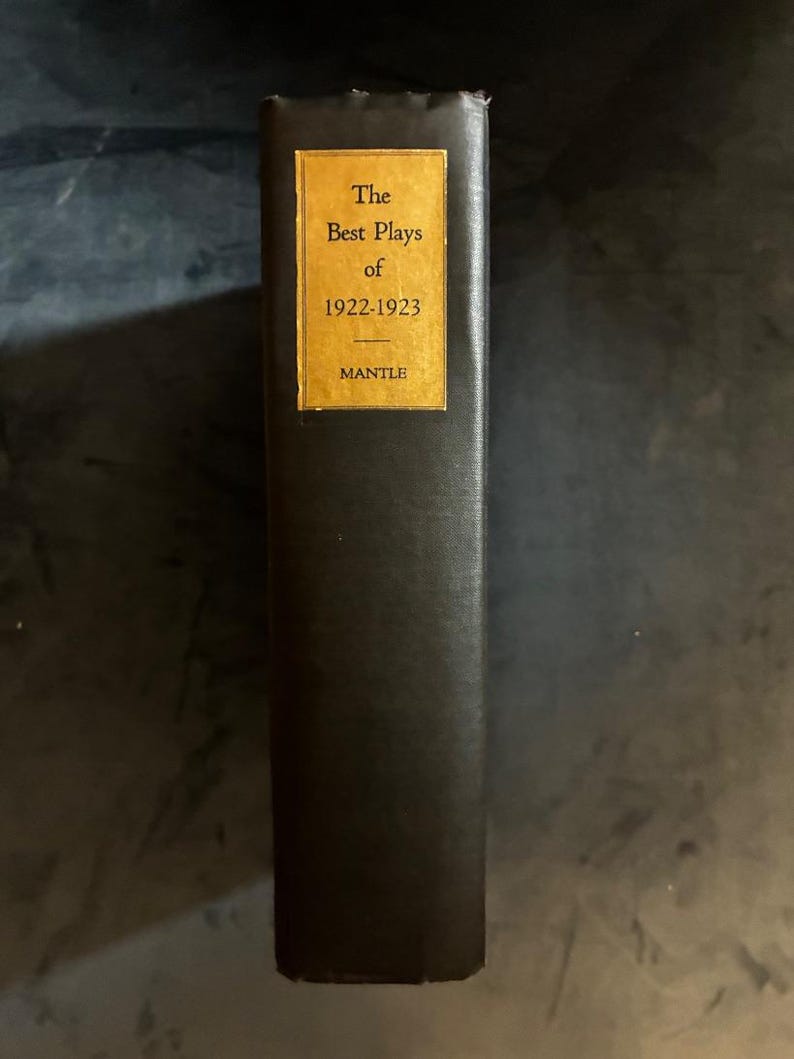 De bästa pjäserna från 1922-23 och årsboken för dramat i Amerika av Burns Mantle (redaktör) bild 2