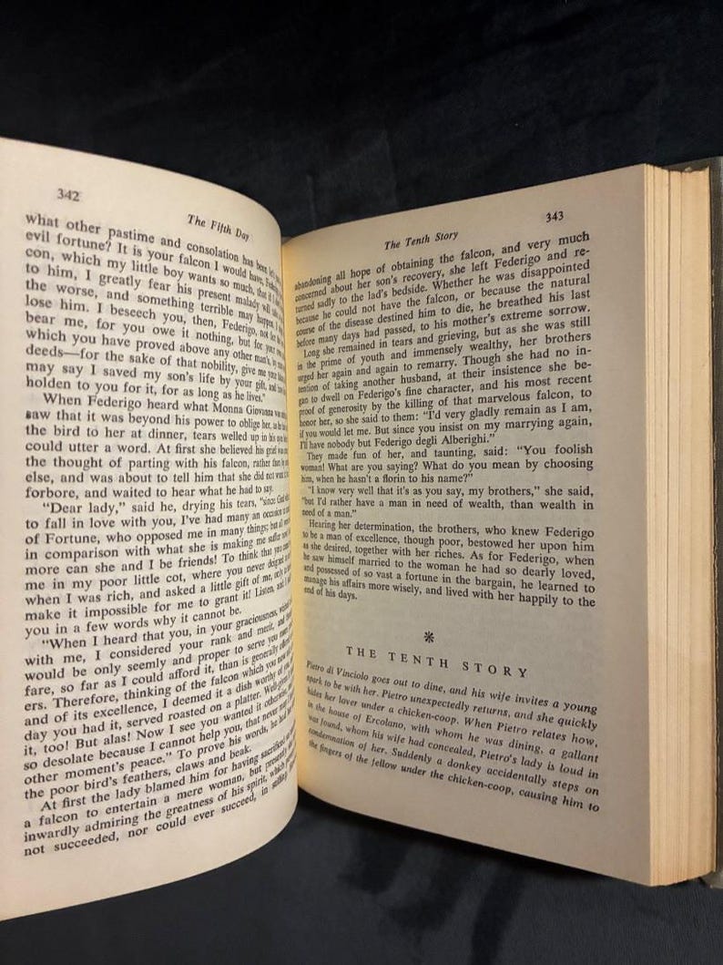 The Decameron of Giovanni Boccaccio by Giovanni Boccaccio (translated by Frances Winwar) 1955 The Modern Library (Random House), New York image 7
