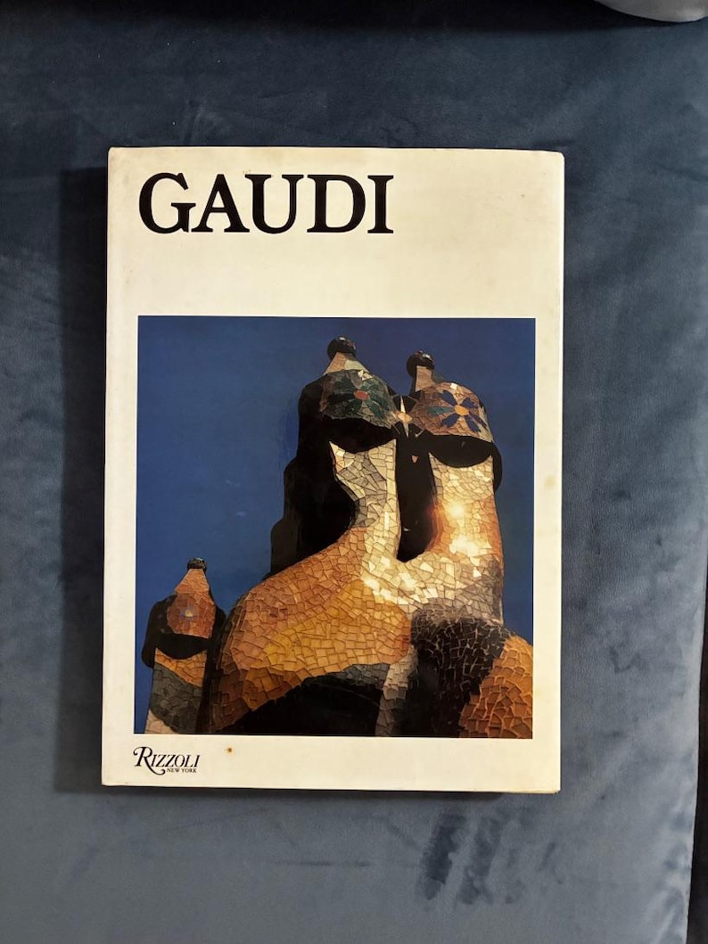 Gaudí, Ignasi de Sola-Morales, Erstausgabe 1986, sehr guter Zustand, Hardcover Bild 1