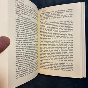 In Guilt and in Glory by David Hanly 1979 First Edition First Printing Near Fine/Very Good Hardcover image 4