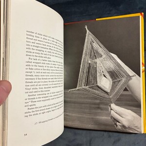 Weaving on Cardboard: Simple Looms to Make and Use (1972 First Edition) image 6