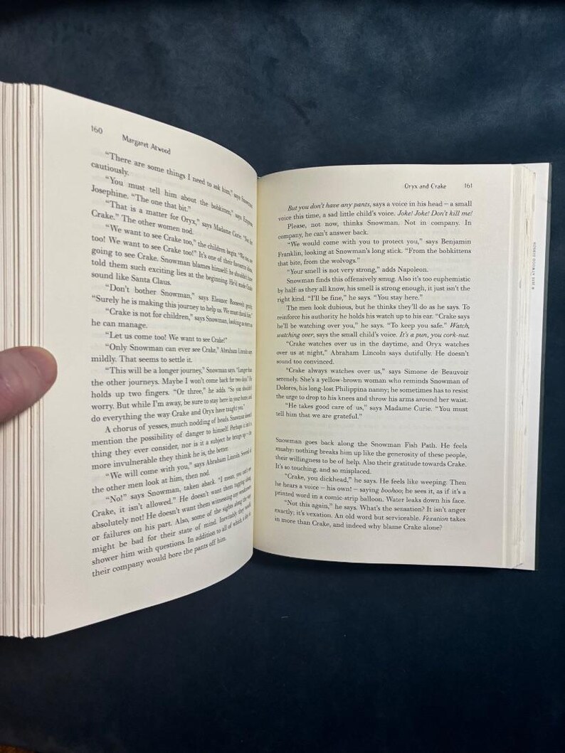Oryx and Crake by Margaret Atwood 2003 First Edition First Printing Fine/Near Fine image 4