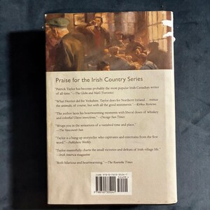 Fingal O'Reilly, médecin irlandais par Patrick Taylor, 2013, première édition, premier tirage, état proche du neuf/très bon+, couverture rigide image 2