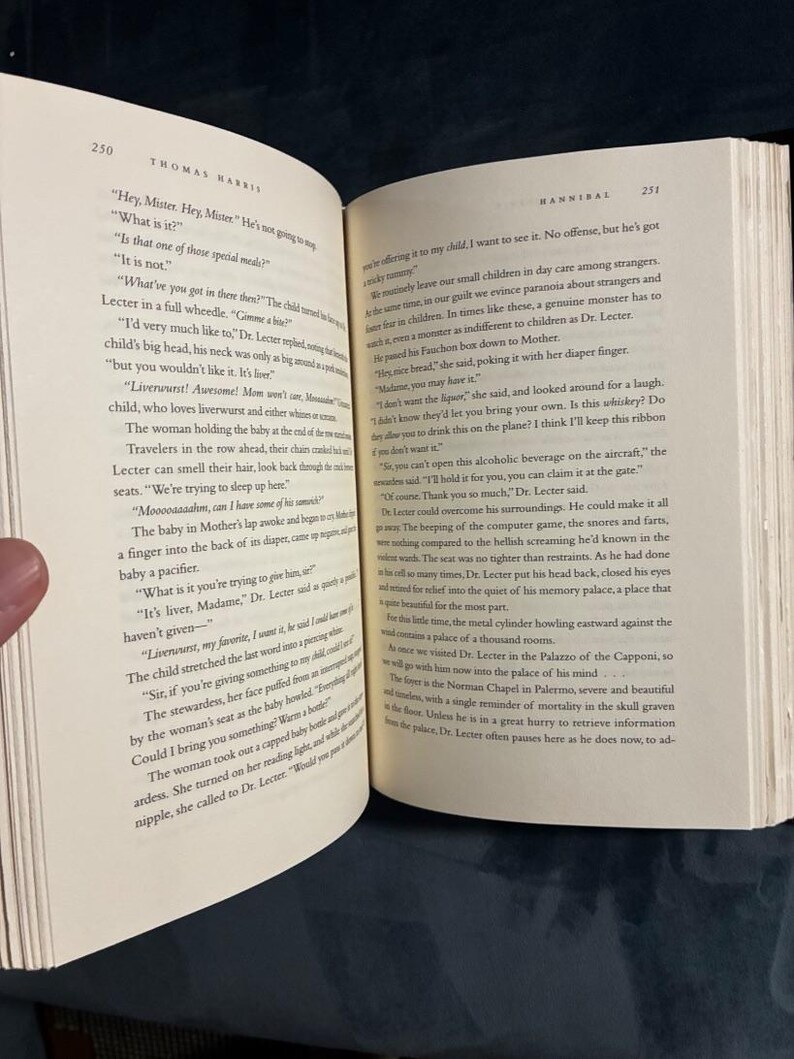 Hannibal by Thomas Harris 1999 First Edition First Printing Fine/Near Fine Hardcover image 8