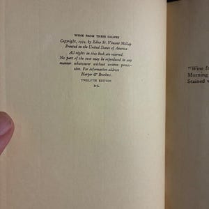 Vino de estas uvas por Edna St. Vincent Millay 1934 Primera edición Muy buen estado/Muy buen estado imagen 4