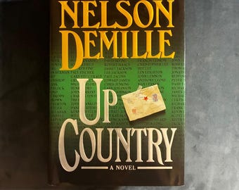 Up Country de Nelson DeMille, 2002, primera edición, primera impresión, tapa dura, en excelente estado.