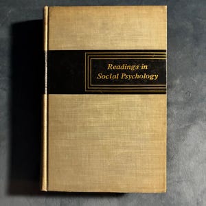 Lesungen zur Sozialpsychologie von Newcomb und Hartley, erste Auflage 1947 Bild 1