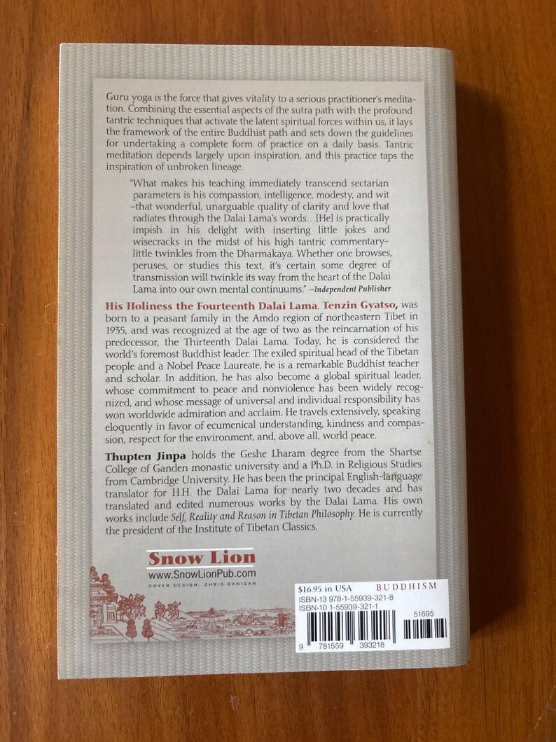 The Union of Bliss and Emptiness: Guru Yoga Teachings by The Dalai Lama (2009 Edition) Paperback image 3