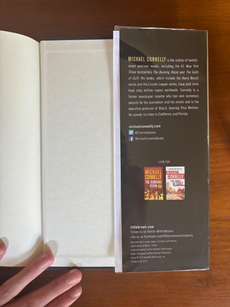 Michael Connelly, De Oversteek, Gesigneerde eerste editie, hardcover (in bijna perfecte staat) afbeelding 10
