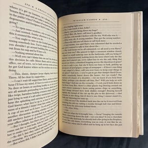 Una aventura propia de William Gaddis, 1994. Primera edición, primera impresión. Casi perfecto/Casi perfecto. imagen 4
