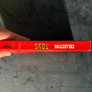 Collecting Toys by Richard O'Brien First Edition Very Good image 5