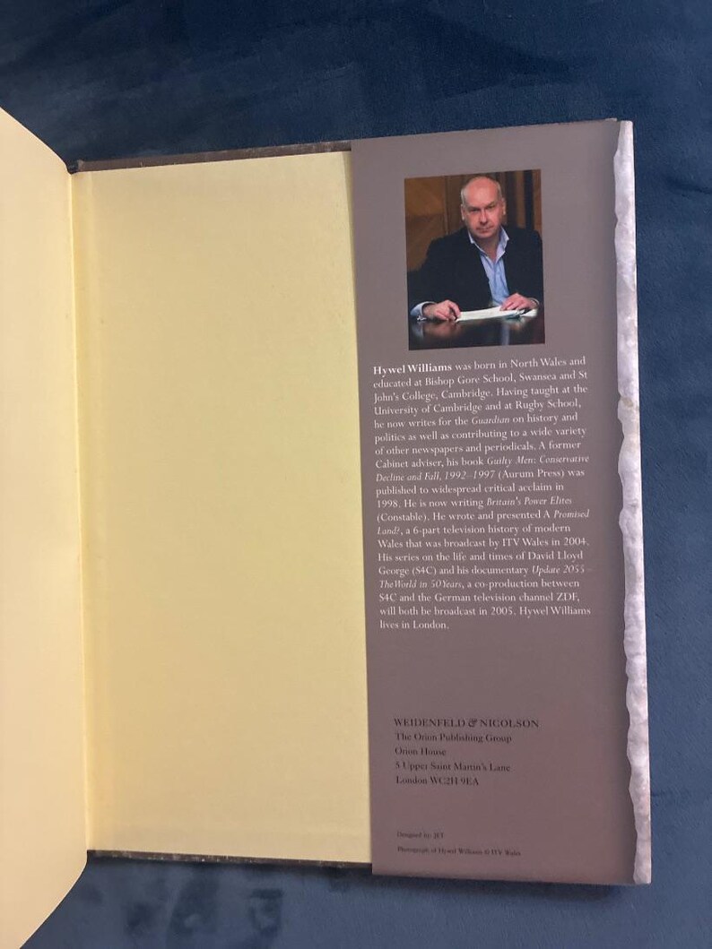 Cassell's Chronology of World History by Hywel Williams (First Edition) image 6