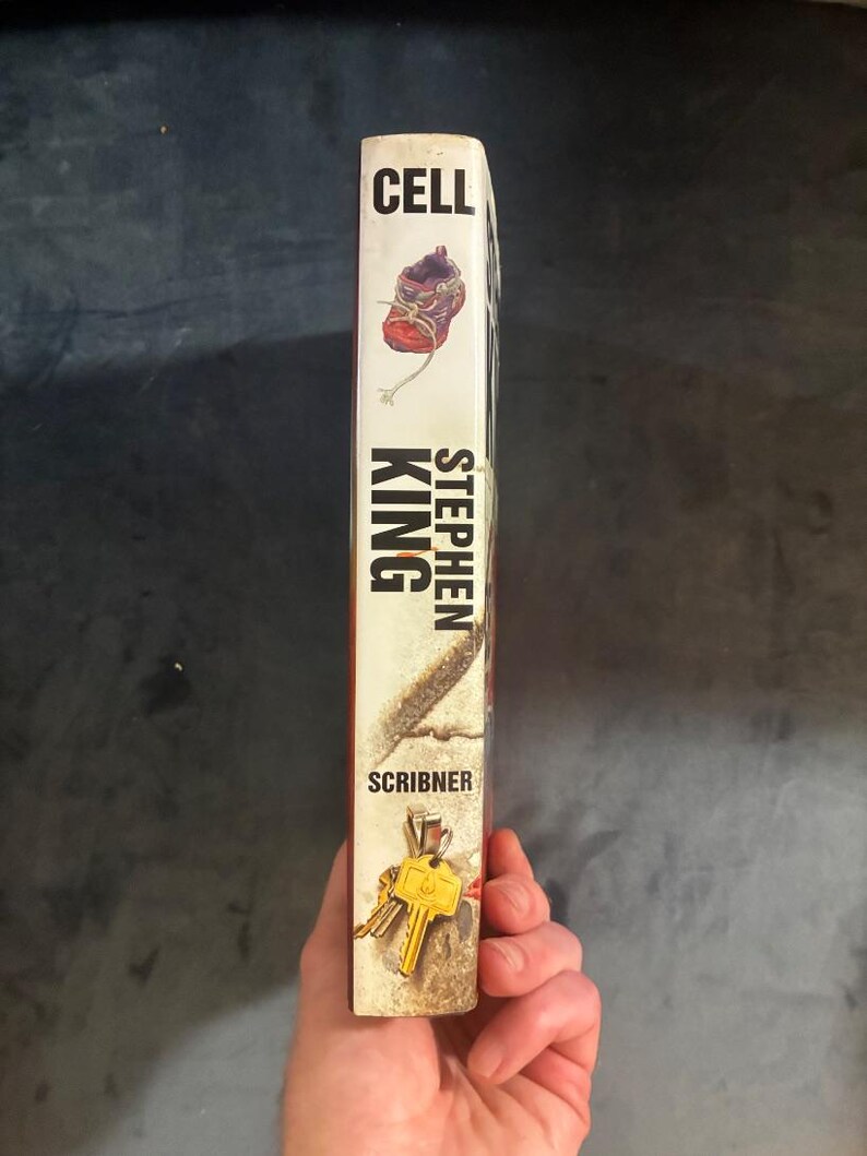Cell by Stephen King 2006 First Edition First Printing Near Fine/VG+ image 3