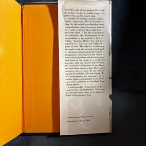 Le Chant du bourreau de Norman Mailer, première édition, premier tirage, état proche du neuf/très bon+, couverture rigide image 3