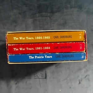 Abraham Lincoln: The Prairie Years and The War Years by Carl Sandburg 1960 Dell Publishing image 9