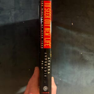 Op zoek naar nieuw leven: De biologie van Star Trek door Athena Andreadis, Ph.D. 1998 Eerste editie Eerste druk Bijna nieuwstaat/Zeer goed afbeelding 9
