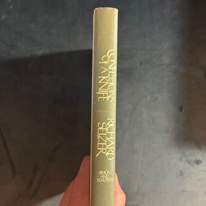 Confessions of a Knife by Richard Selzer 1979 First Edition First Printing Near Fine/Very Good image 7