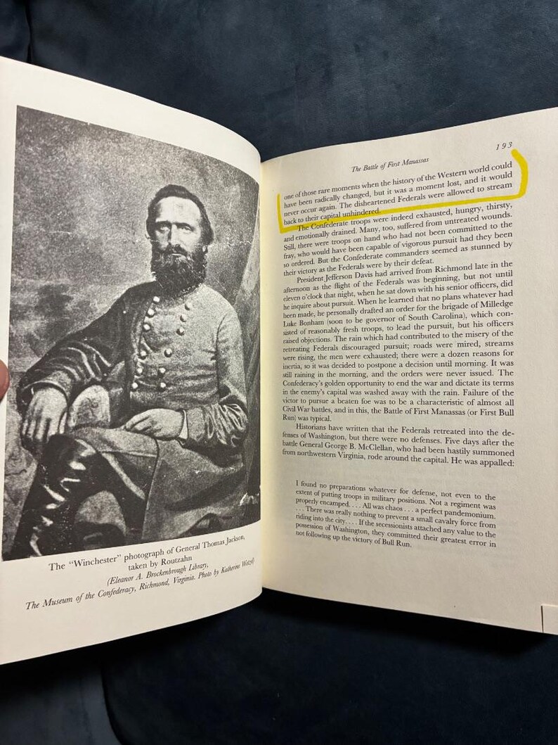 Stonewall: A Biography of General Thomas J. Jackson by Byron Farwell 1992 First Edition First Printing Very Good/Very Good image 4