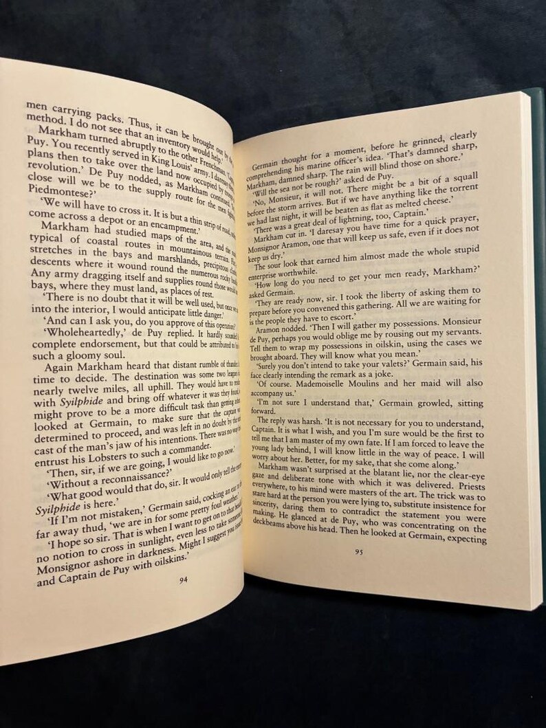 Honour Be Damned by Tom Connery 2000 First Edition First Printing Near Fine/Near Fine image 4
