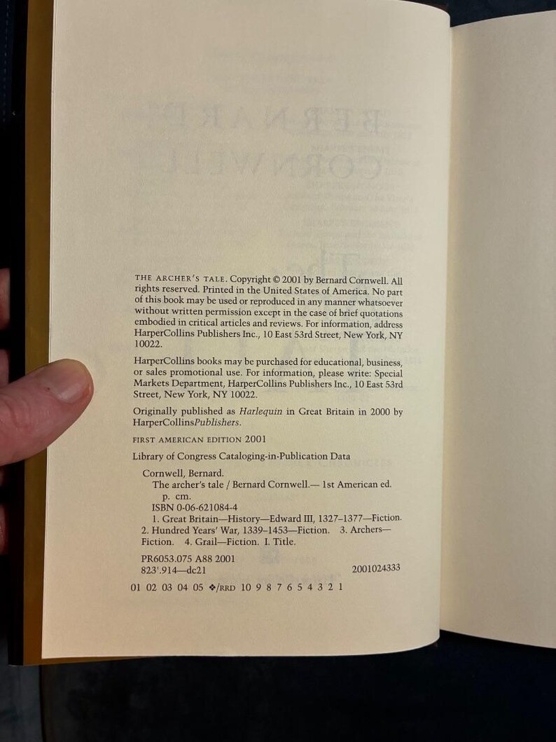 El cuento del arquero de Bernard Cornwell, 2001, primera edición, primera impresión, excelente/casi excelente. imagen 3