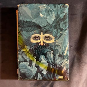 Savages by Shirley Conran 1987 Simon and Schuster Edition Very Good/Very Good image 5