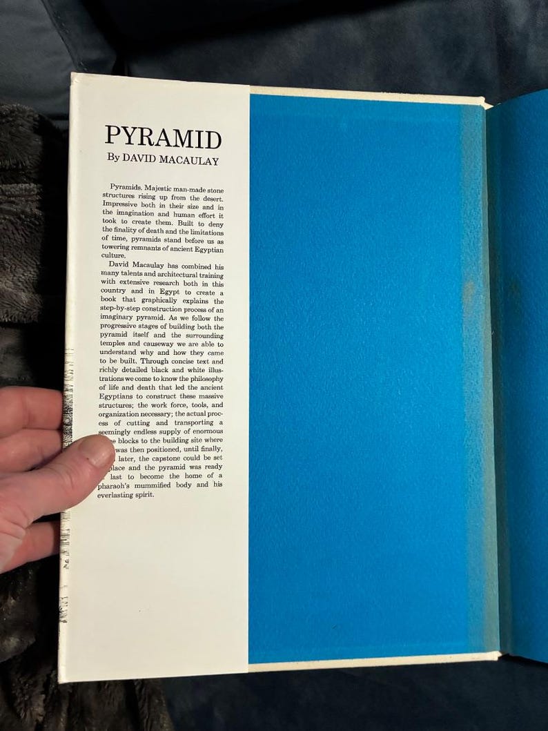 Pyramid by David Macaulay 1975 First Edition Second Printing Very Good/Very Good image 2
