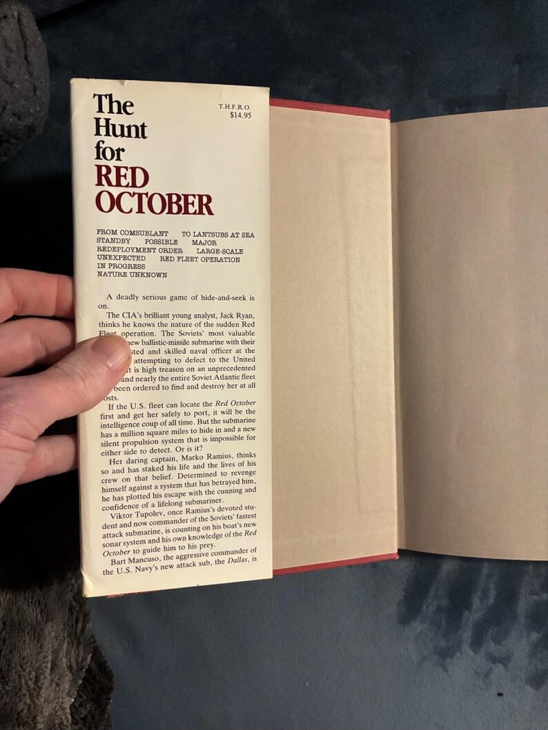 The Hunt for Red October by Tom Clancy 1984 First Edition 5th Printing Near Fine/Very Good Hardcover image 2