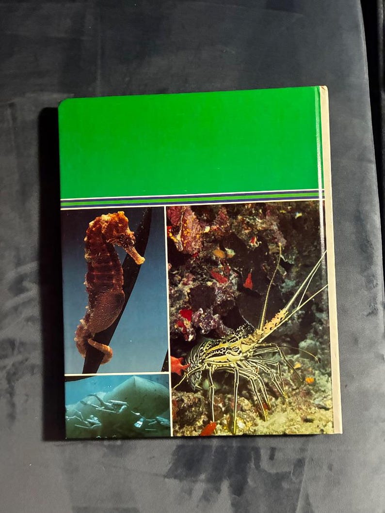The Ocean World of Jacques Cousteau, Volume 1: Oasis in Space by Jacques Cousteau The Danbury Press Edition Very Good image 7