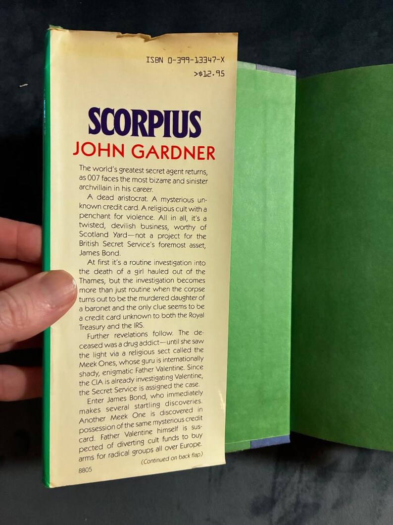 Scorpius by John Gardner 1988 First Edition First Printing Near Fine/VG+ Hardcover image 2