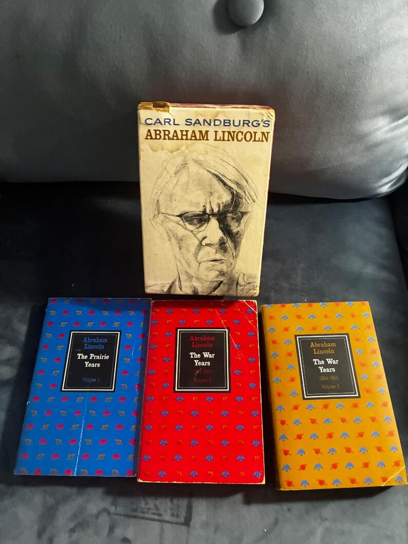 Abraham Lincoln: The Prairie Years and The War Years by Carl Sandburg 1960 Dell Publishing image 1