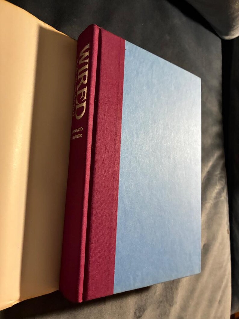 Wired : La courte vie et les excès de John Belushi par Bob Woodward. Première édition, premier tirage. État proche du neuf/Très bon + Relié. image 7