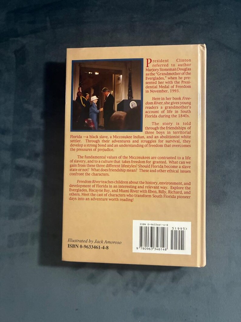 Freedom River by Marjory Stoneman Douglas 1994 First Edition First Printing Fine image 4