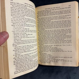 Men at War: The Best War Stories of All Time by Ernest Hemingway (editor) 1942 Edition Very Good/Good image 9