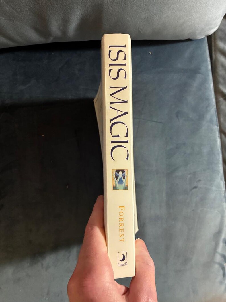Isis Magic: Cultivating a Relationship with the Goddess of 10,000 Names by M. Isidora Forrest 2001 First Edition First Printing Very Good image 6