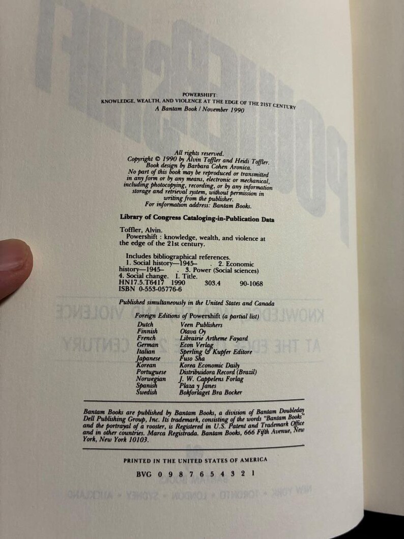 Powershift: Knowledge, Wealth, and Violence at the Edge of the 21st Century by Alvin Toffler 1990 First Edition First Printing Hardcover image 3