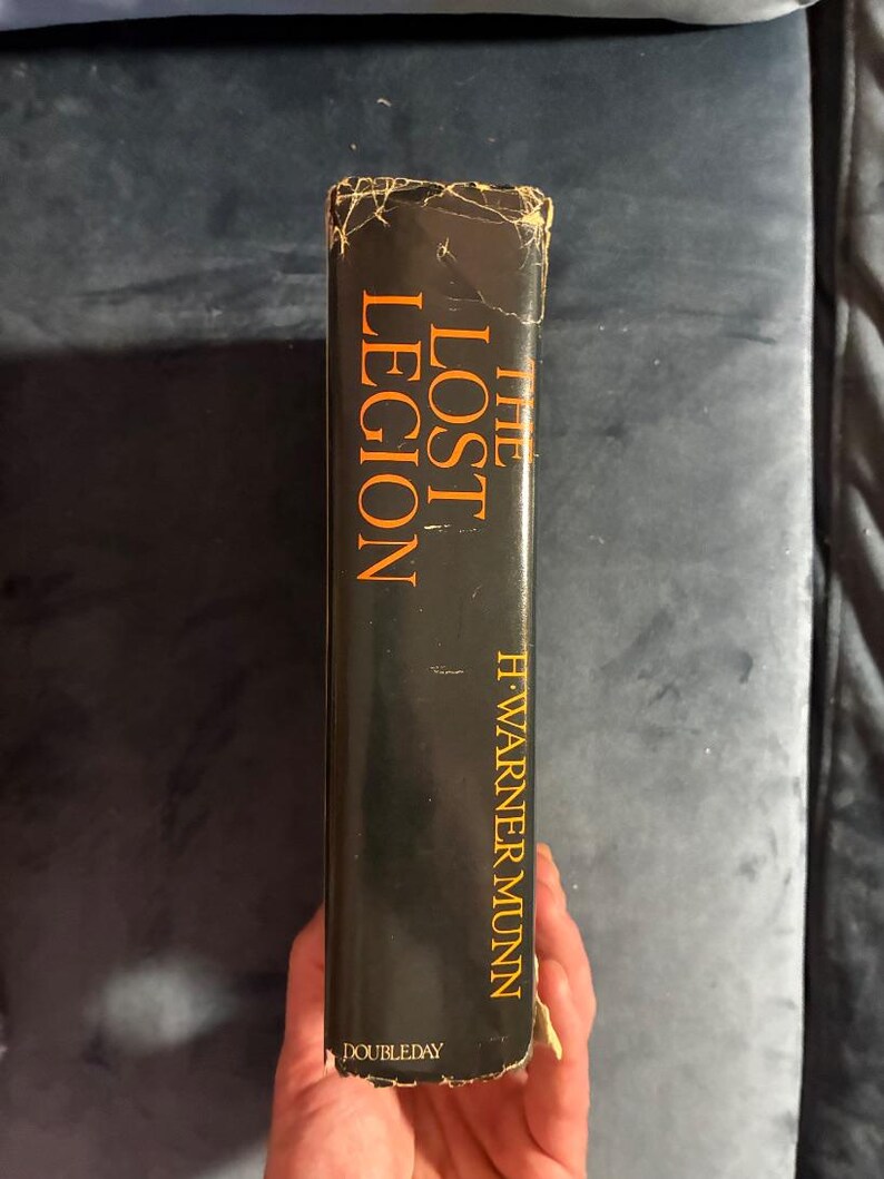 The Lost Legion by H. Warner Munn 1980 First Edition First Printing Very Good/Good image 8