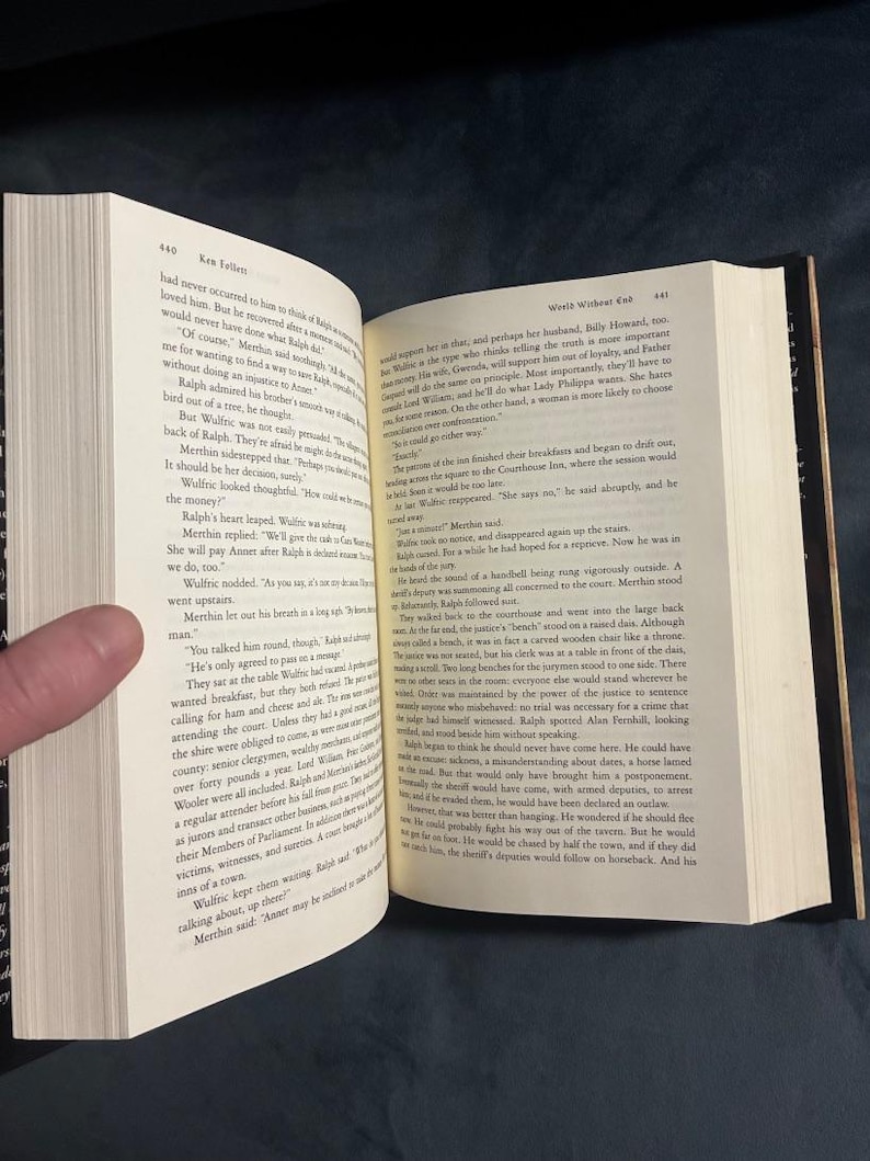 Un mundo sin fin, de Ken Follett: Primera edición en tapa dura (2007) imagen 8