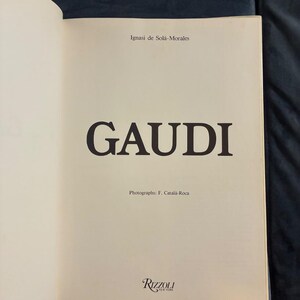 Gaudí, Ignasi de Sola-Morales, Erstausgabe 1986, sehr guter Zustand, Hardcover Bild 10