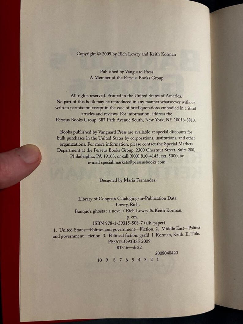 Banquo's Ghosts by Rich Lowry & Keith Korman 2009 First Edition First Printing Near Fine/VG+ image 3