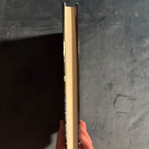 Gray Ghost by William G. Tapply First Edition First Printing Near Fine/Near Fine Hardcover image 7