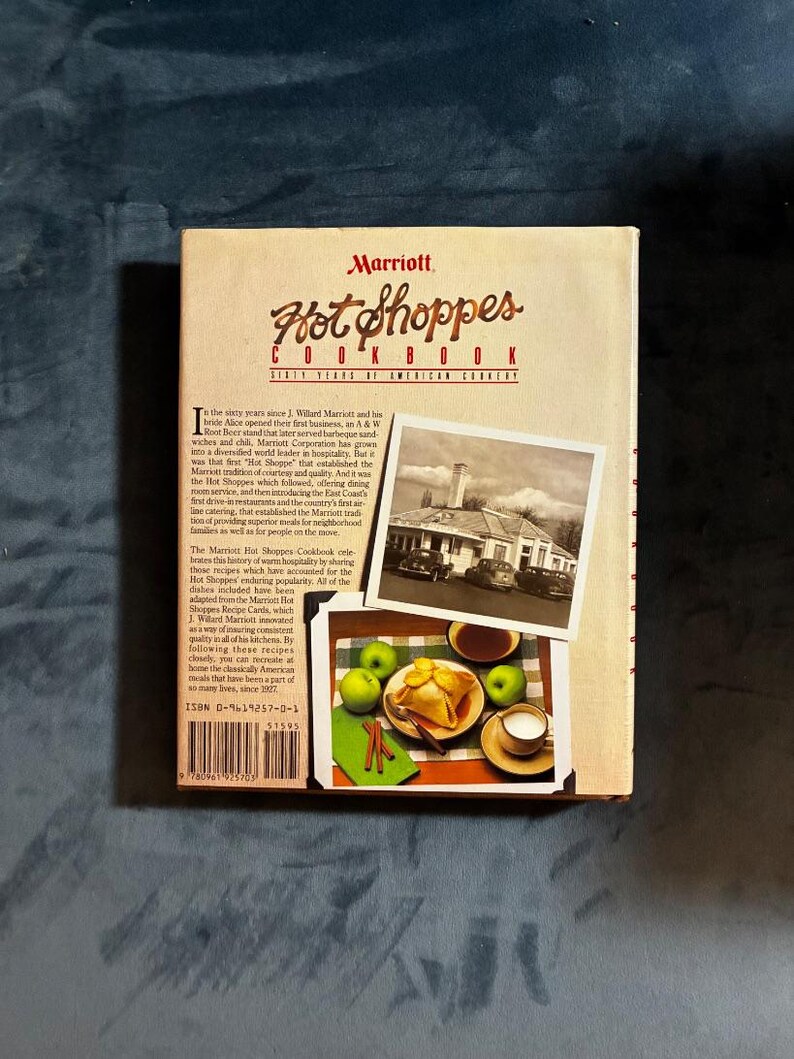 Libro de cocina Marriott Hot Shoppes: Sesenta años de cocina estadounidense (Primera edición de 1987) imagen 2