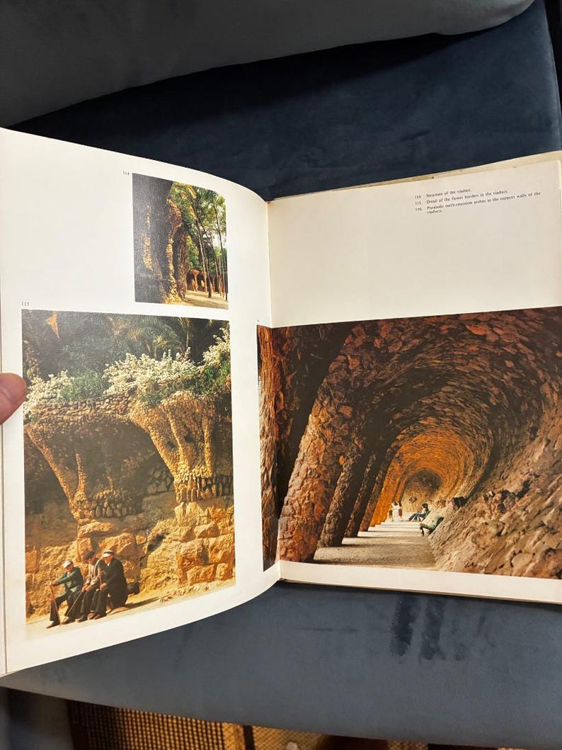 Gaudí, Ignasi de Sola-Morales, Erstausgabe 1986, sehr guter Zustand, Hardcover Bild 5