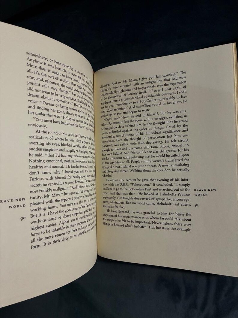 Brave New World by Aldous Huxley Easton Press, 1978 Edition Near Fine Hardcover image 5